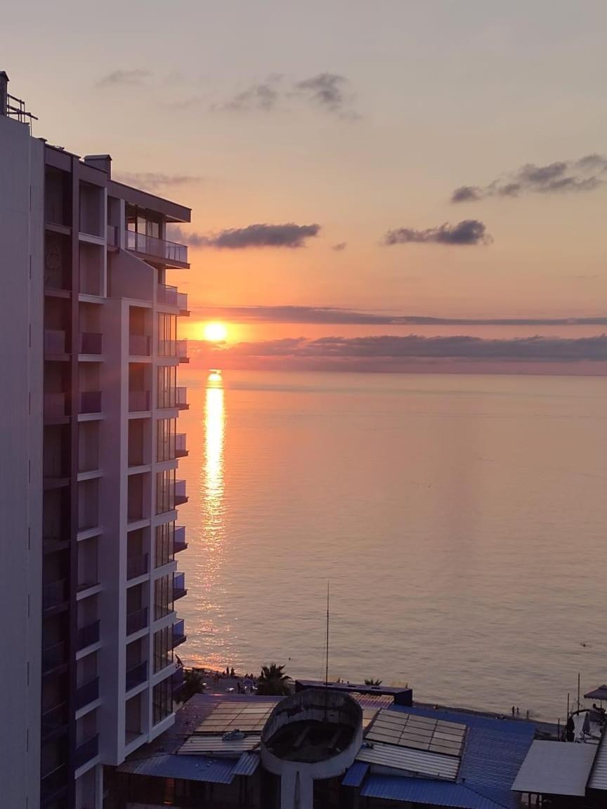 Bi Residence Sea View Luxury Batumi Exteriér fotografie