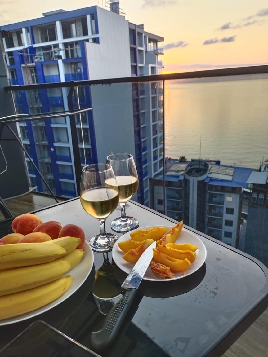 Bi Residence Sea View Luxury Batumi Exteriér fotografie